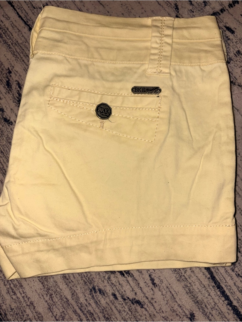 BKE Women's Light Yellow High-Waist Shorts